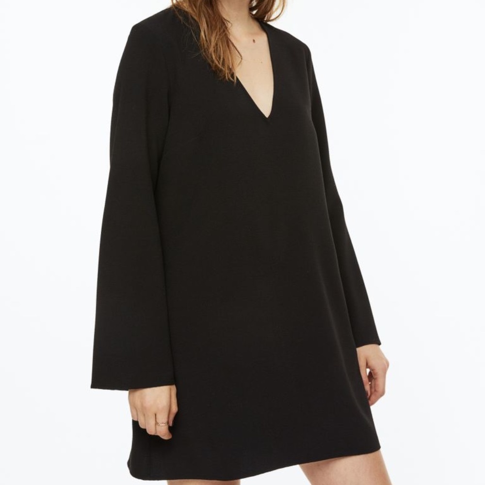NWT H&M Women's V-Neck Black Dress